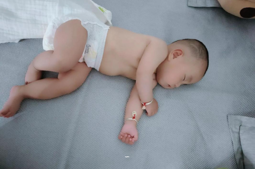无为宝宝肠胀气的症状